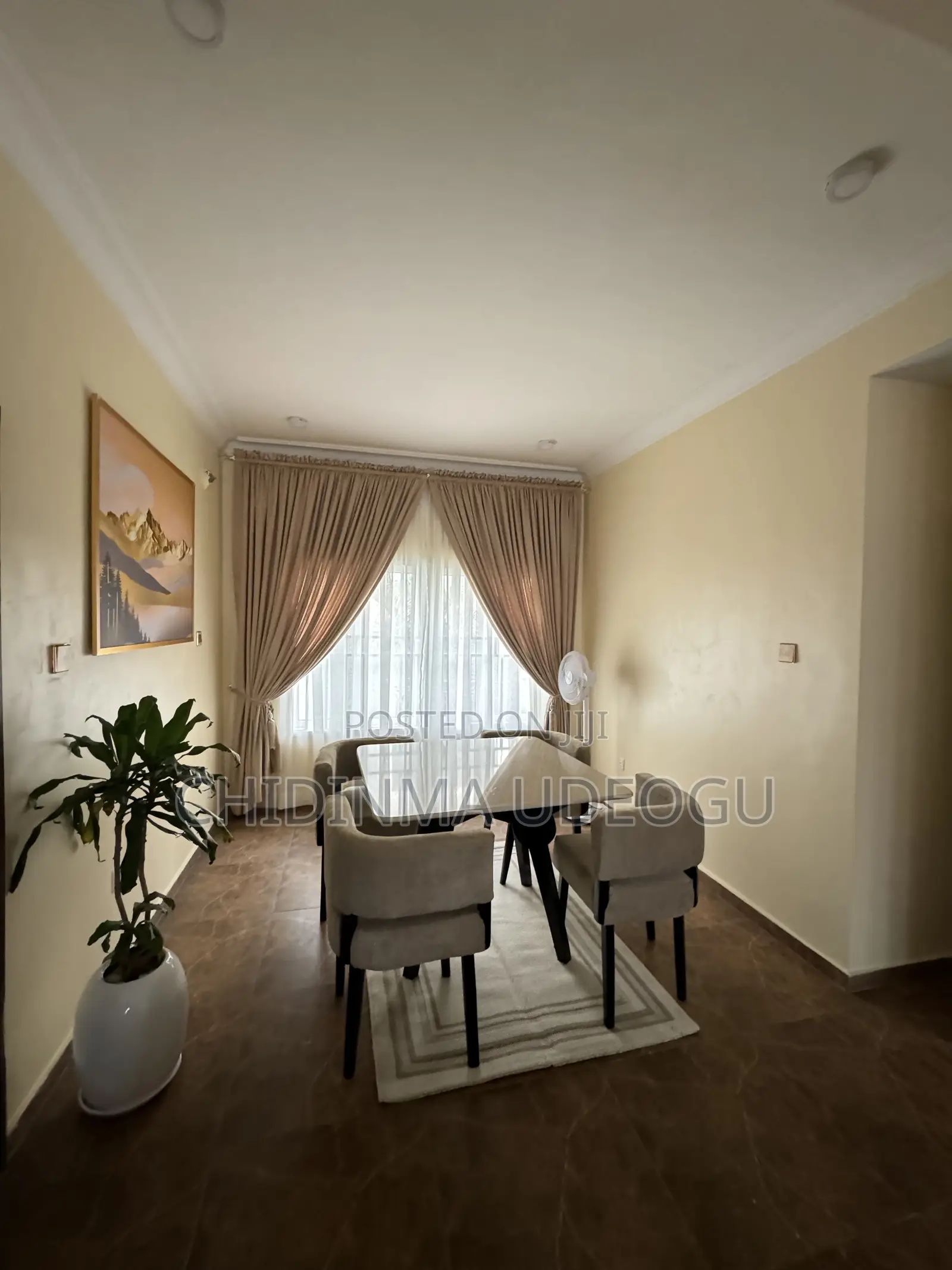 4 Seater Dining Table