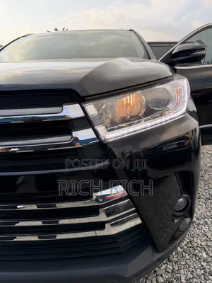 Toyota Highlander XLE V6 4x4 (3.5L 6cyl 6A) 2016 Black