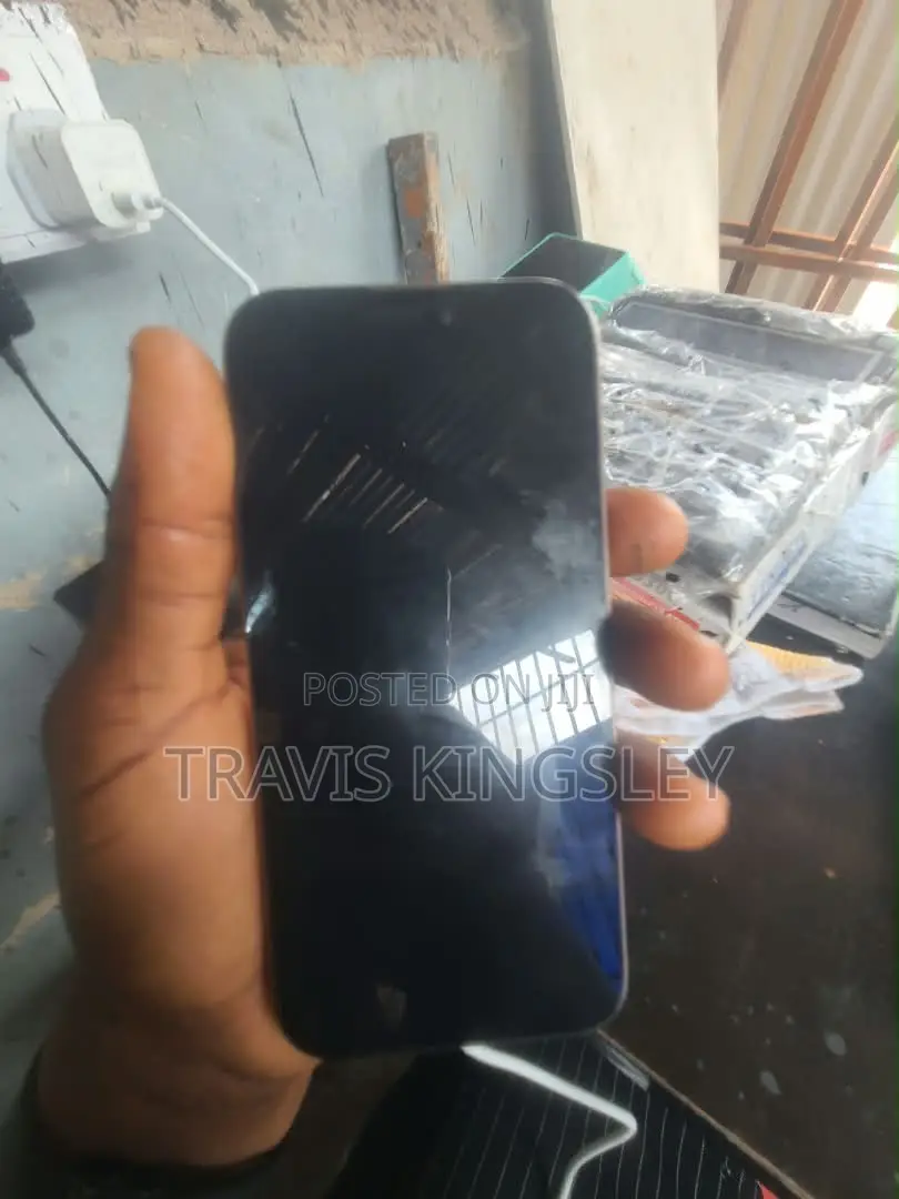 Apple iPhone 16 Pro Max 256 GB Silver