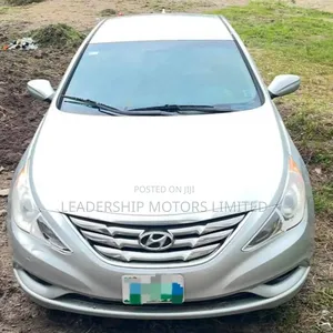Hyundai Sonata Limited Sedan FWD (2.4L 4cyl 6A) 2013 Gray