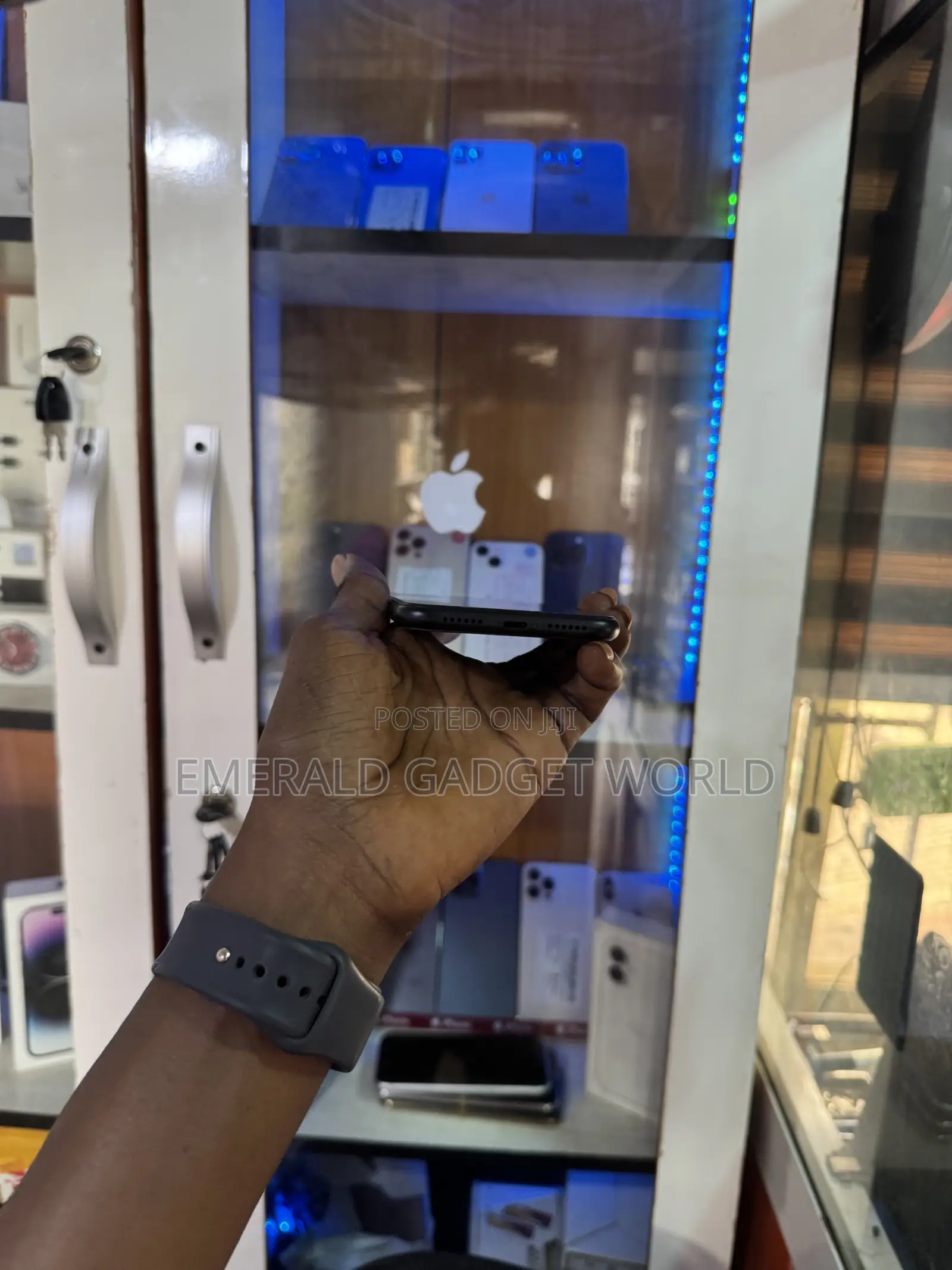 Apple iPhone XR 64 GB Black