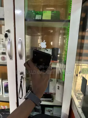 Apple iPhone XR 64 GB Black