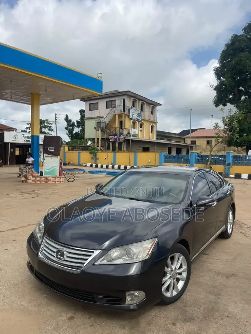 Lexus ES 350 2011 Brown