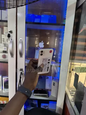 Apple iPhone 11 64 GB White