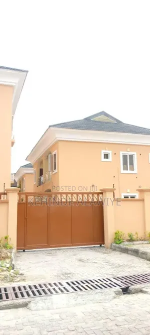 2bdrm Block of Flats in A Gated Estate, Victoria Island Extension