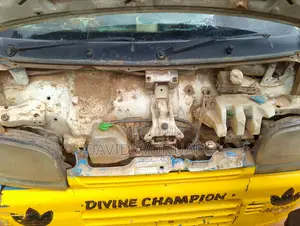 Suzuki Every 2004 Yellow