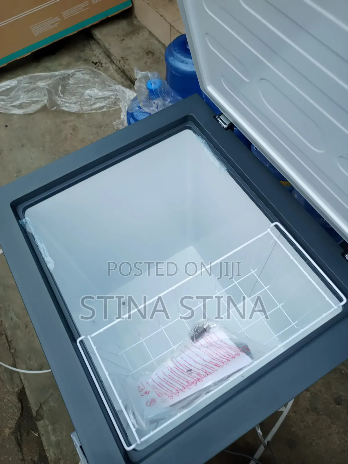 LG 142l Freezer