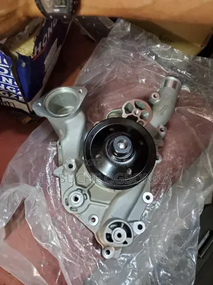 Water Pump Dodge Ram 2022 V8 16 Plugs