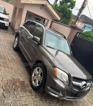 Mercedes-Benz GLK-Class 350 4MATIC 2014 Gray