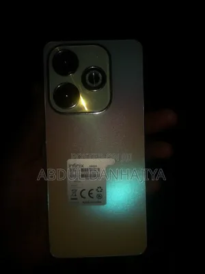 Infinix Hot 40i 128 GB Gold