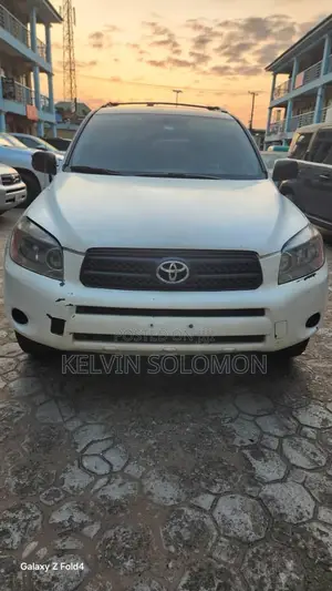 Toyota RAV4 2.0 VVT-i 2008 White