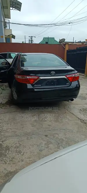 Toyota Camry SE 4dr Sedan (2.5L 4cyl 6A) 2015 Black