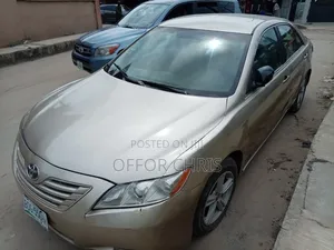 Toyota Camry 2008 Gold