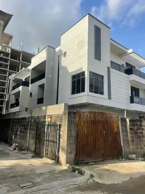 5bdrm House in Alausa for sale