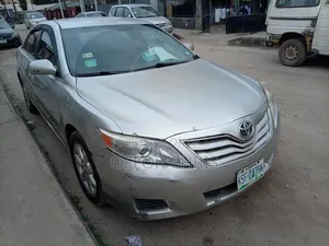 Toyota Camry 2011 Silver