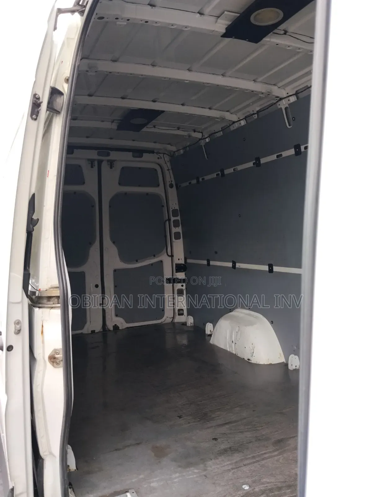 Mercedes-Benz Sprinter 2013 White