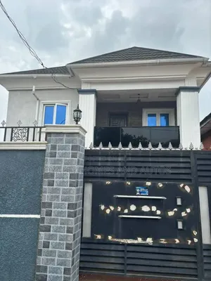4bdrm Duplex in Berger for sale