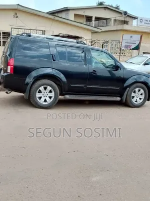 Nissan Pathfinder 2008 Black