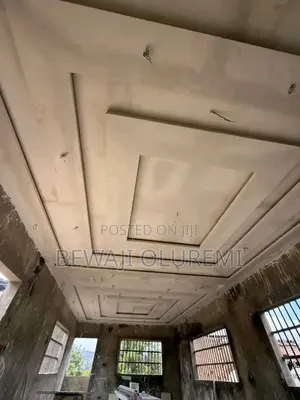 Pop and Polystyrene Ceiling