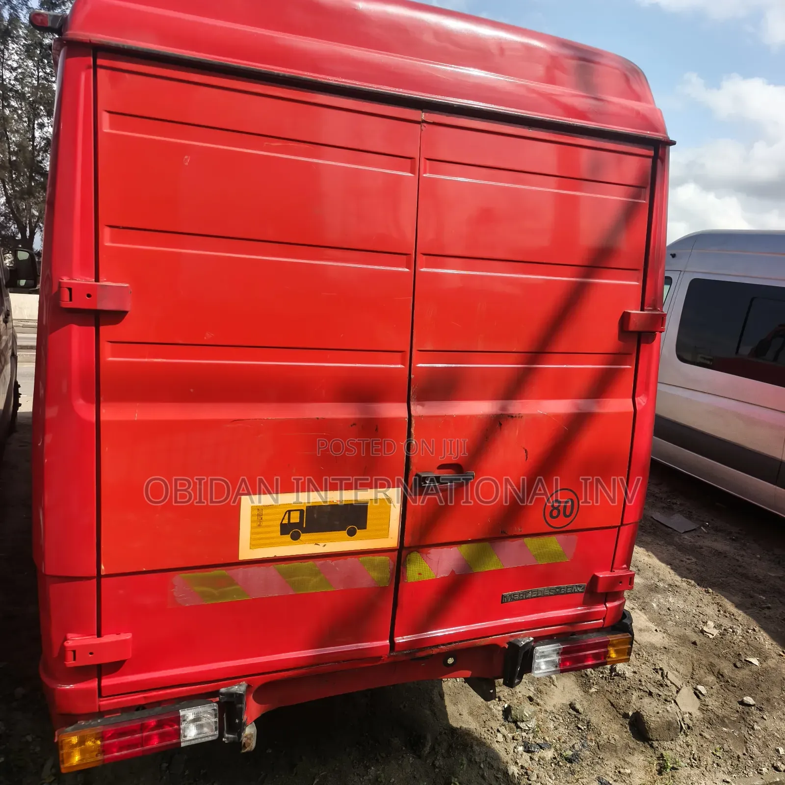 Mercedes-Benz 814D 1998 Orange