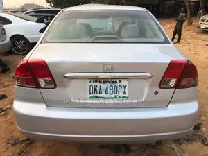 Honda Civic 2004 Silver