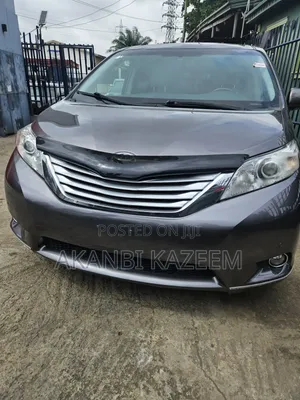 Toyota Sienna 2013 Gray
