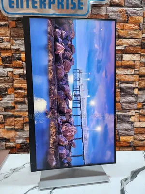 HP E24 G4 Full HD (1080p) IPS Office Monitor Optimized for Workplace