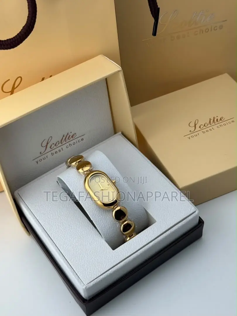 Scottie Feminine Tiny Strap Chain Watch