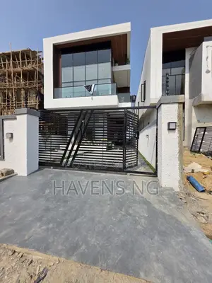 5bdrm Duplex in Lekki Gardens Estate for sale