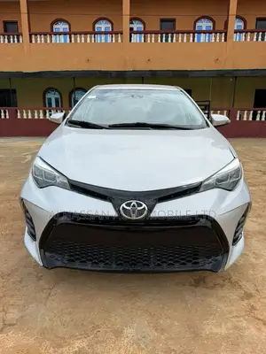 Toyota Corolla 2018 Silver