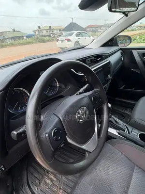 Toyota Corolla 2018 Silver