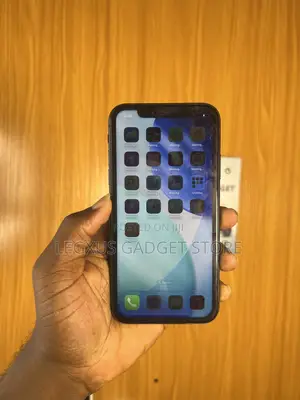 Apple iPhone 11 64 GB Black