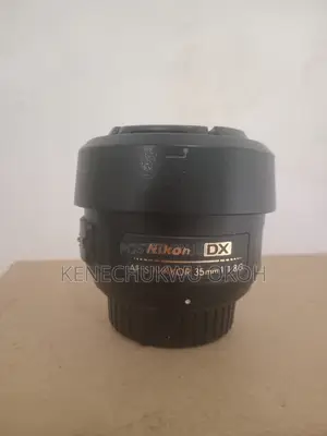 Nikon DX 35mm Lens F/1.8g