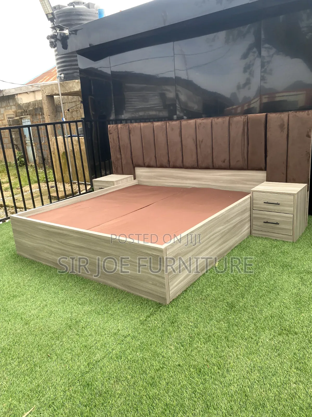 Bedframe  6x6
