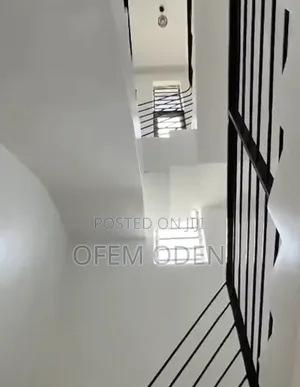 5bdrm Duplex in Crown Luxury Estate, Sabon Lugbe for rent