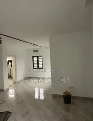 5bdrm Duplex in Crown Luxury Estate, Sabon Lugbe for rent