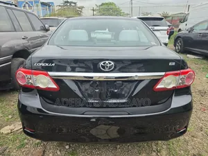 Toyota Corolla LE 4dr Sedan (1.8L 4cyl 4A) 2012 Black