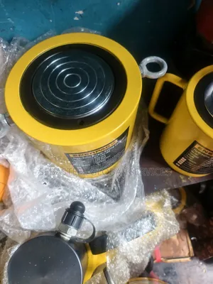 100ton ENERPAC Hydraulic Single-Acting Cylinder.