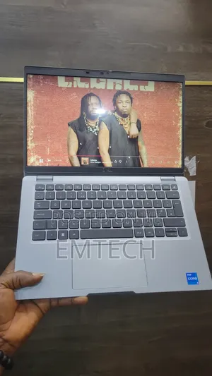 Laptop Dell Latitude 5320 16GB Intel Core i5 SSD 256GB
