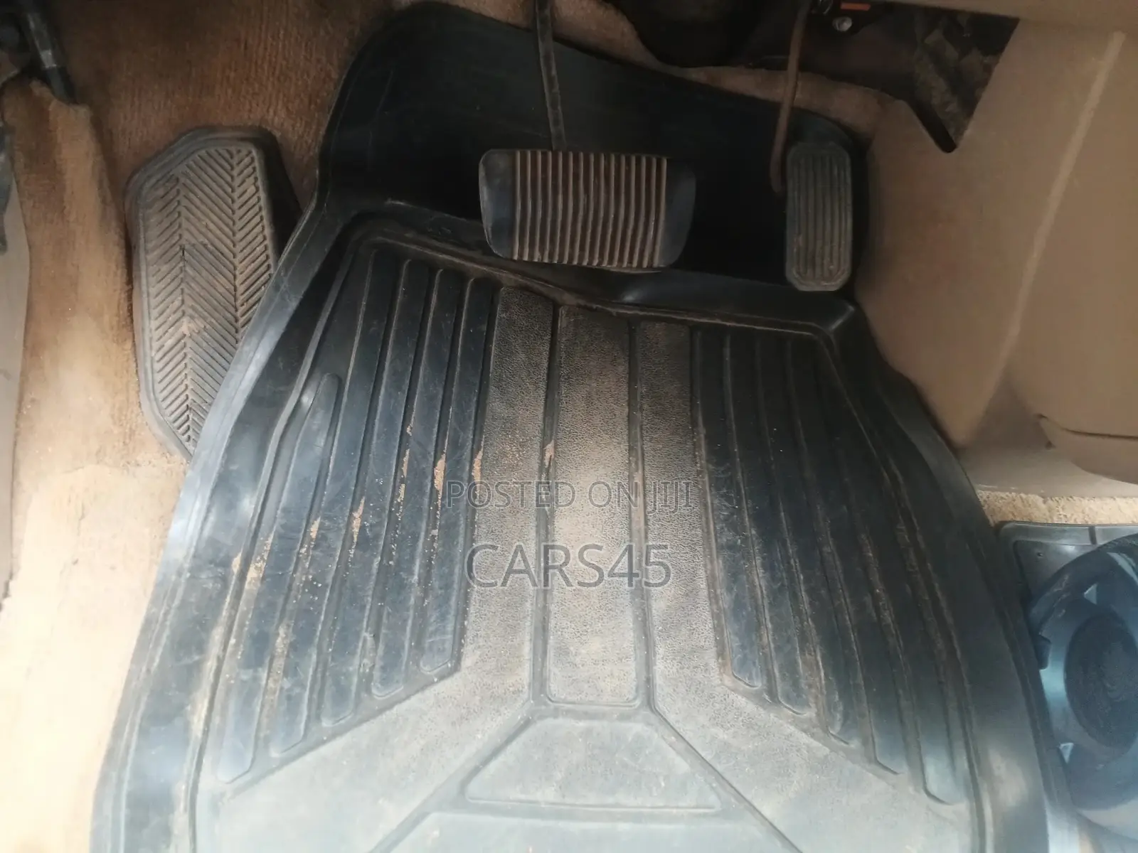 Toyota Sienna 1998 Gold