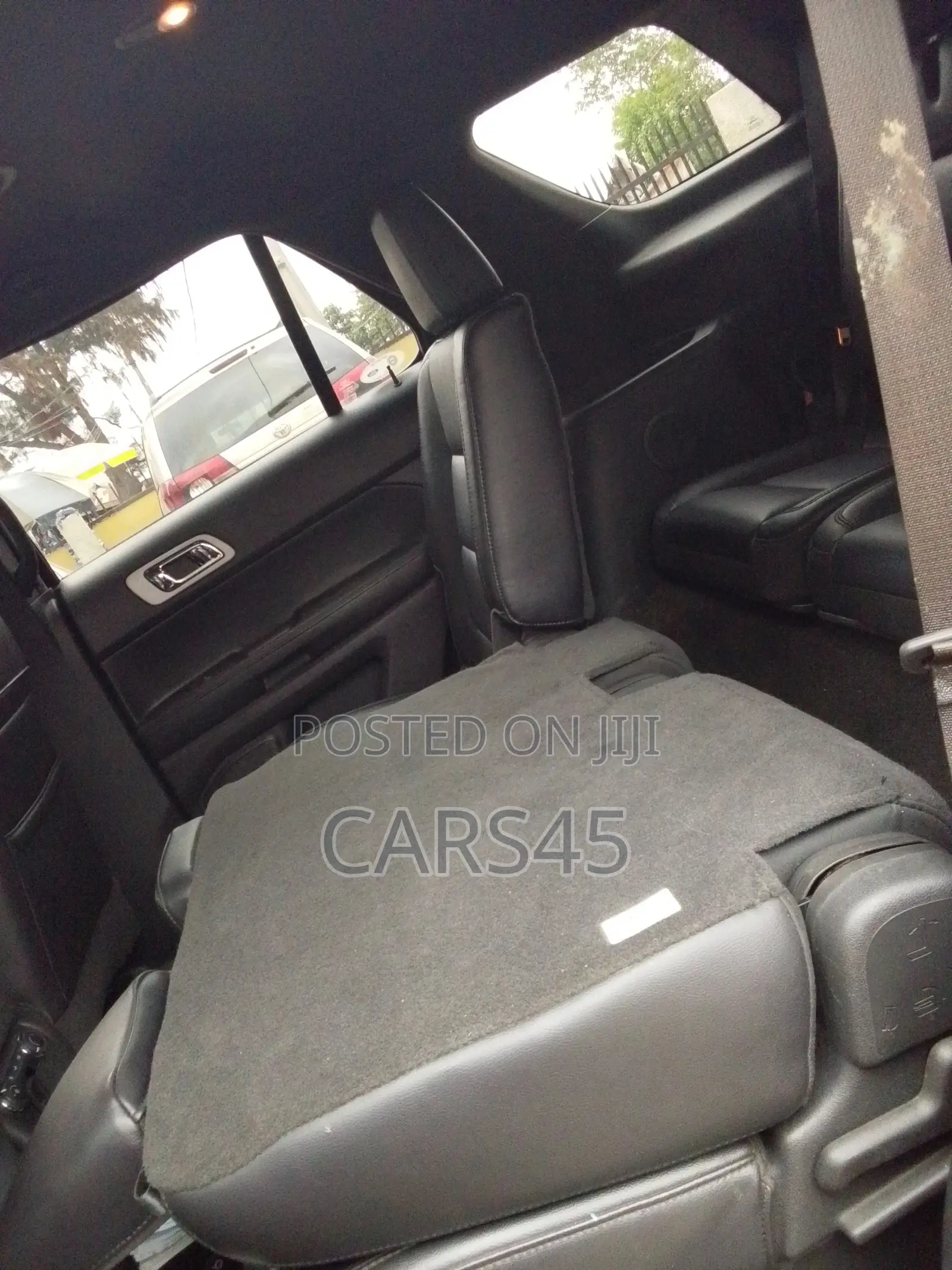 Ford Explorer 2011 Black