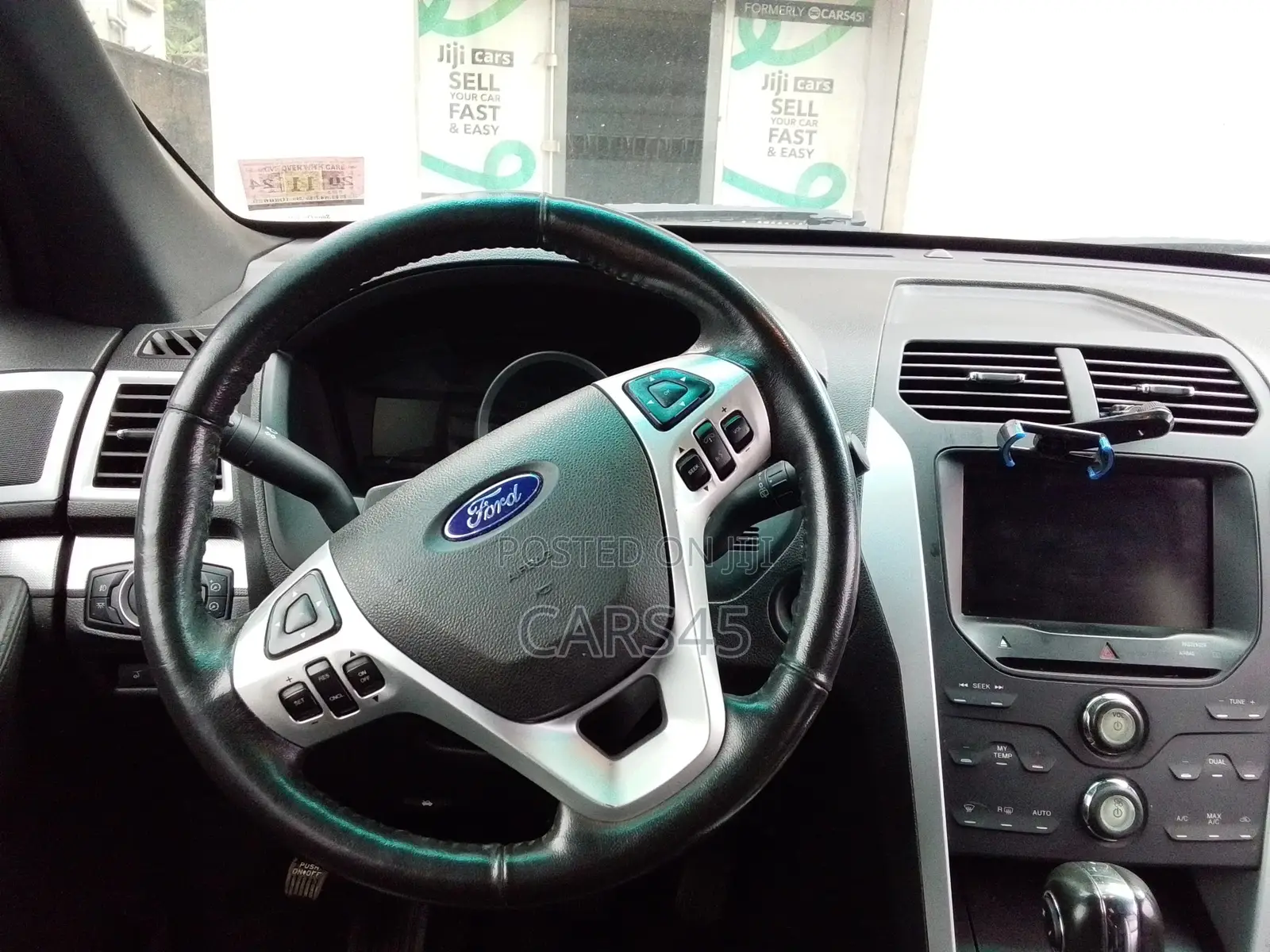 Ford Explorer 2011 Black