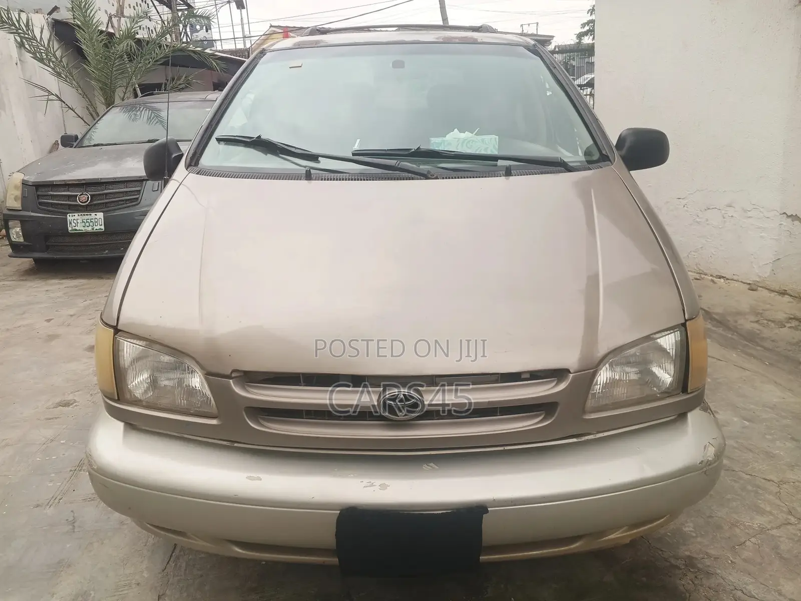 Toyota Sienna 1998 Gold