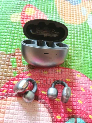 Open-Snap N (OPN-372N) Clip-on Earbuds.