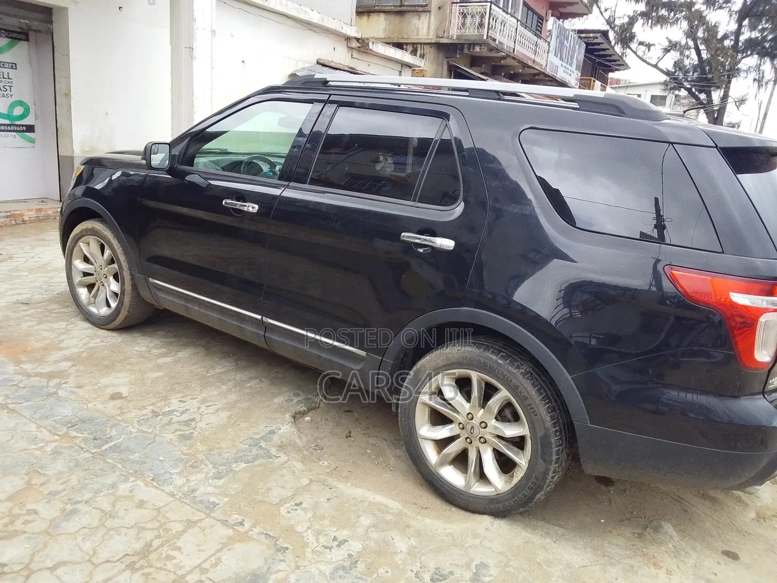 Ford Explorer 2011 Black