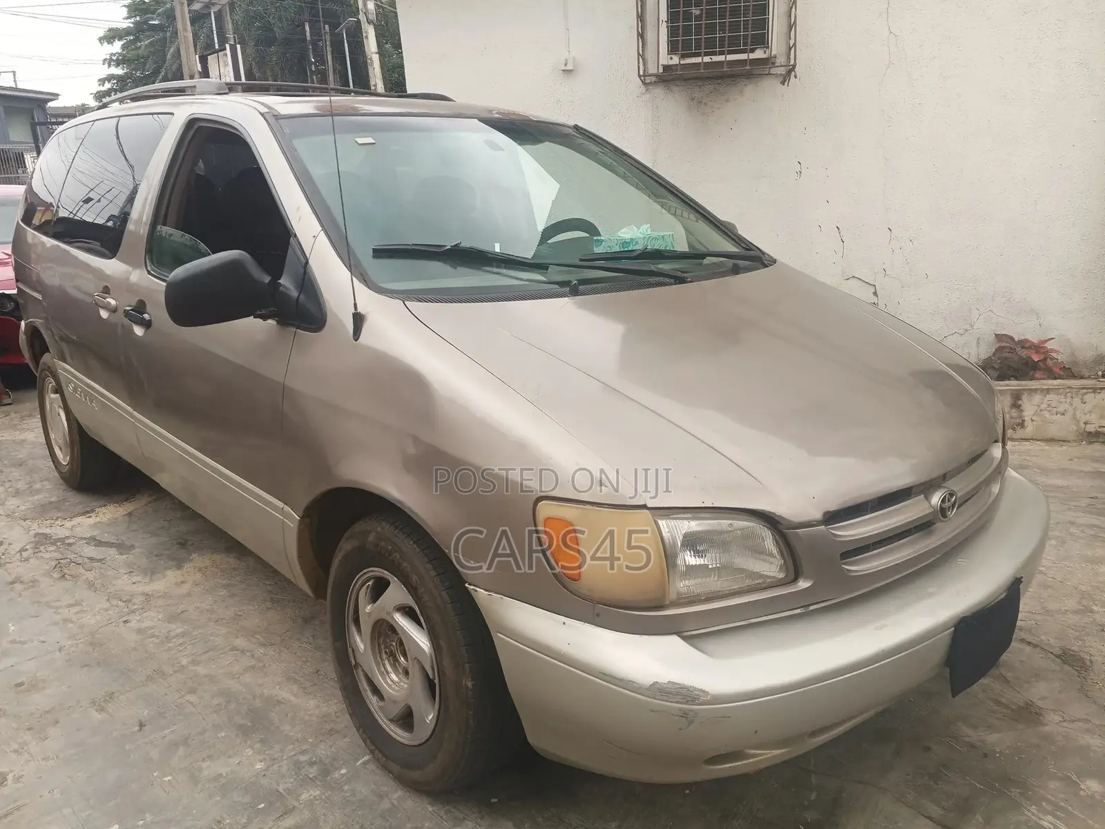 Toyota Sienna 1998 Gold