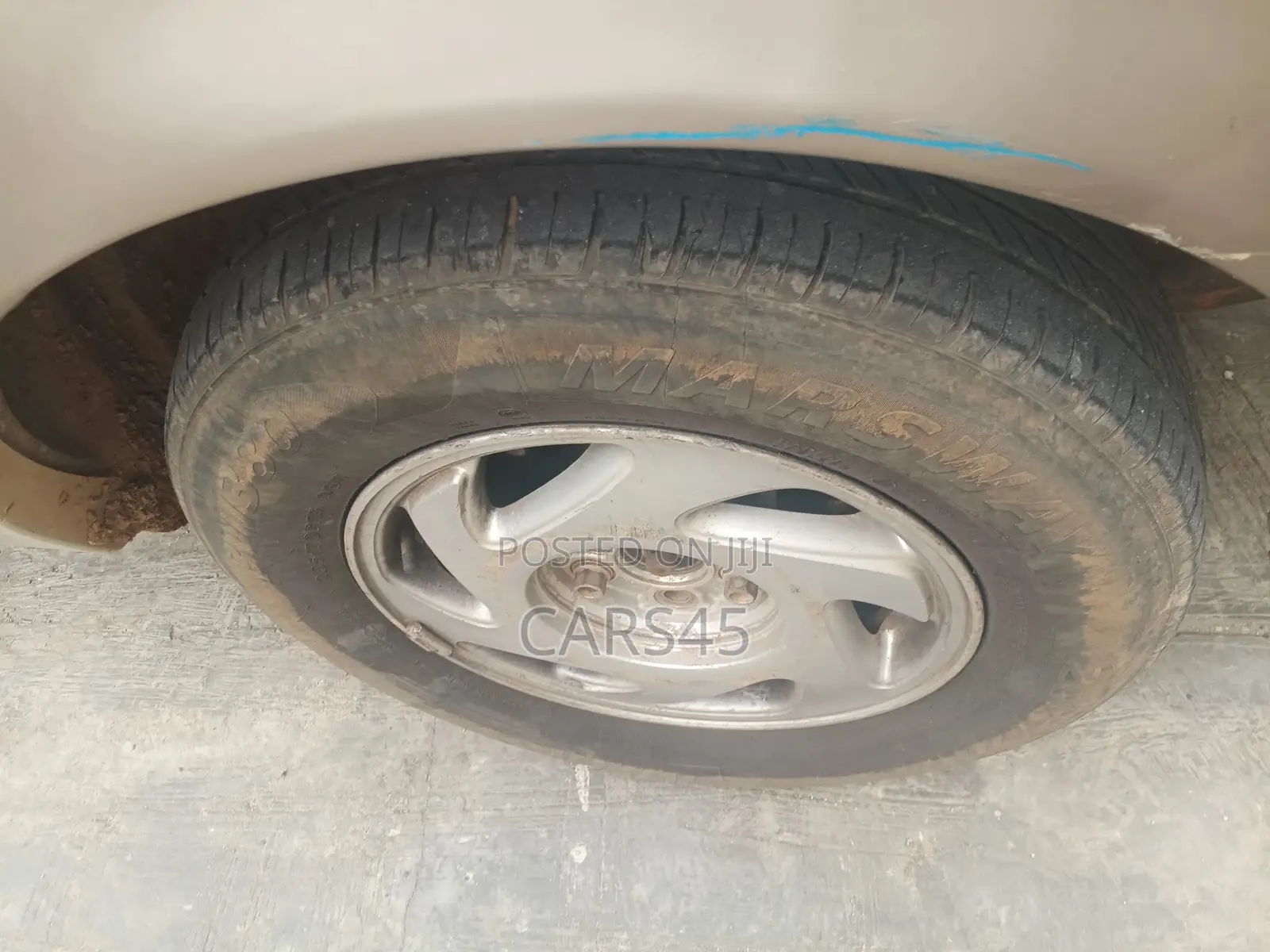Toyota Sienna 1998 Gold