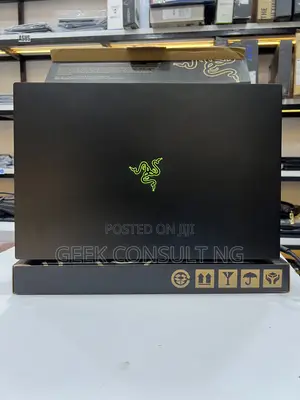Laptop Razer Blade Advanced 16GB Intel Core i9 SSD 1T