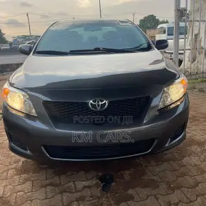 Toyota Corolla 2010 Gray