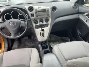 Toyota Matrix 2009 Orange